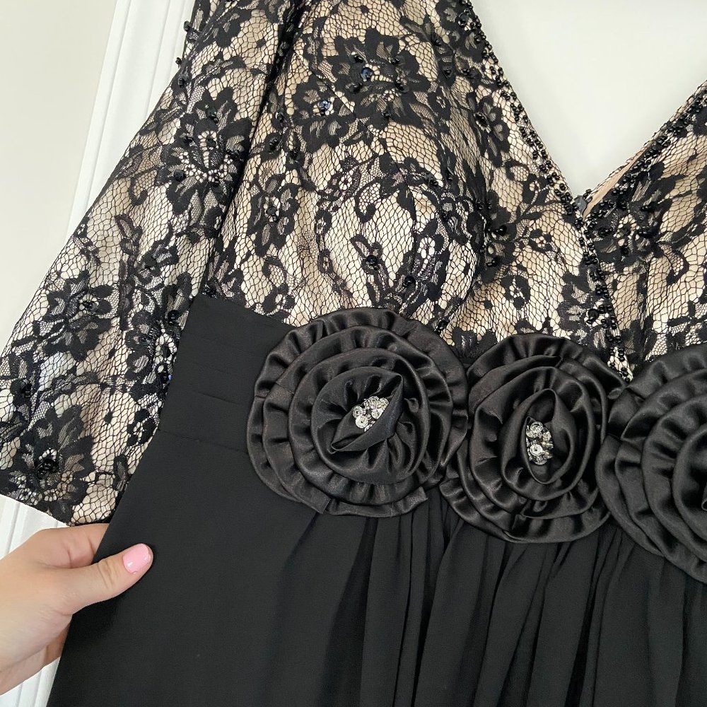Black evening gown - Picture 2 of 6